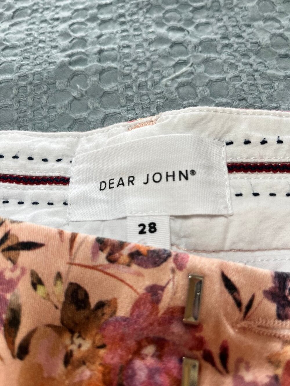 Dear John Hampton Floral Shorts Size 28 - Picture 10 of 11